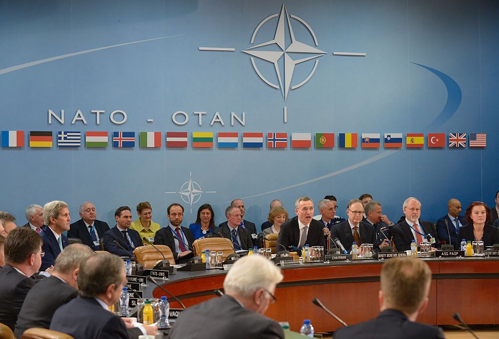 Montenegro offiziell in die Nato aufgenommen