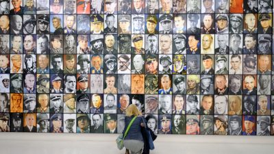 Kassel: Documenta 14 öffnet für das breite Publikum