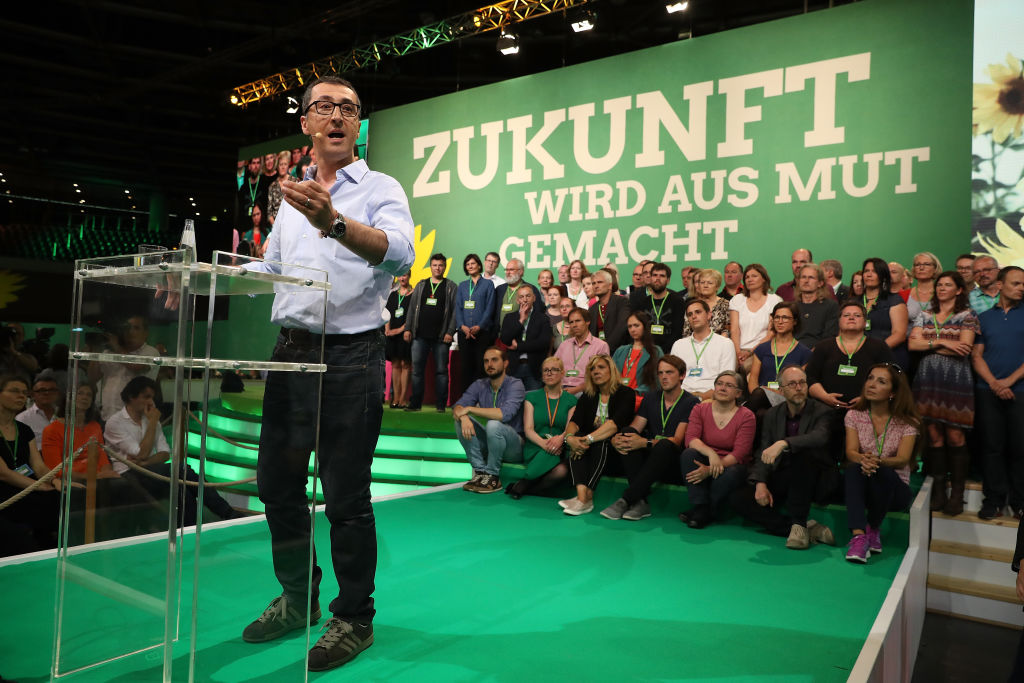 Grünen-Parteitag: Koalitionen mit allen außer der AfD – Herstellung von Benzin- und Dieselautos 2030 beenden