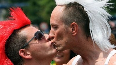 Russland: Homosexuellen-Propaganda ist in den Medien und vor Kindern verboten – EGMR verurteilt Gesetz