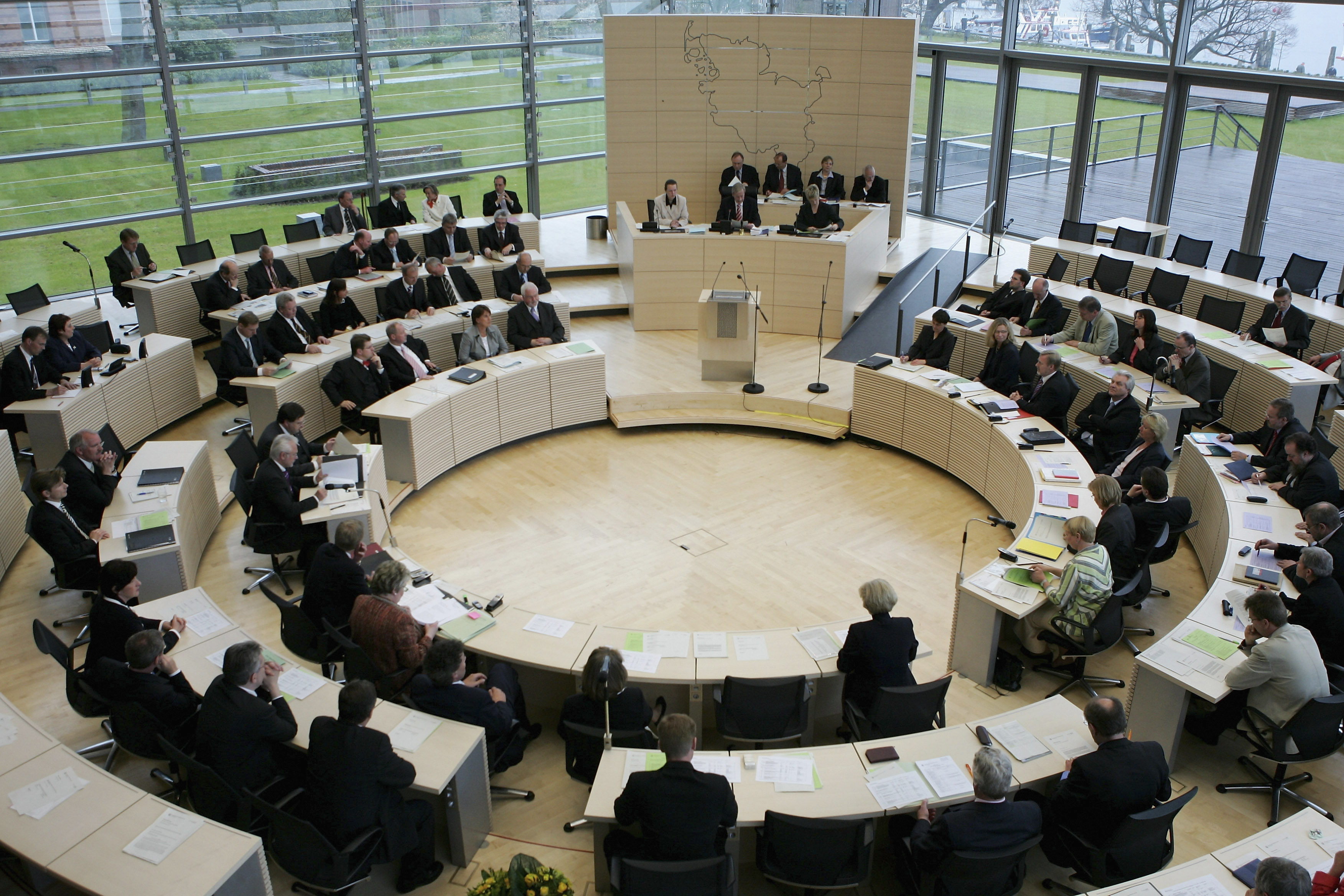 Schleswig-holsteinischer Landtag wählt CDU-Politiker Schlie zum Präsidenten