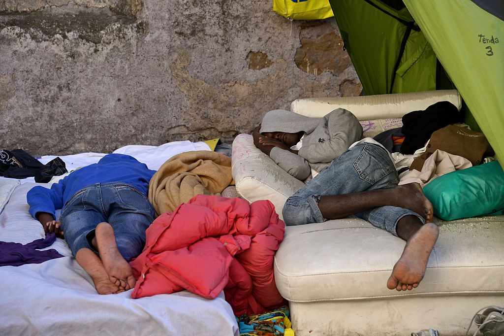Soziale Spannungen steigen: Roms Bürgermeisterin fordert Ende der Massenumsiedelung von Migranten