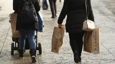 Handelsverband: Einkaufen gehört am Sonntag dazu