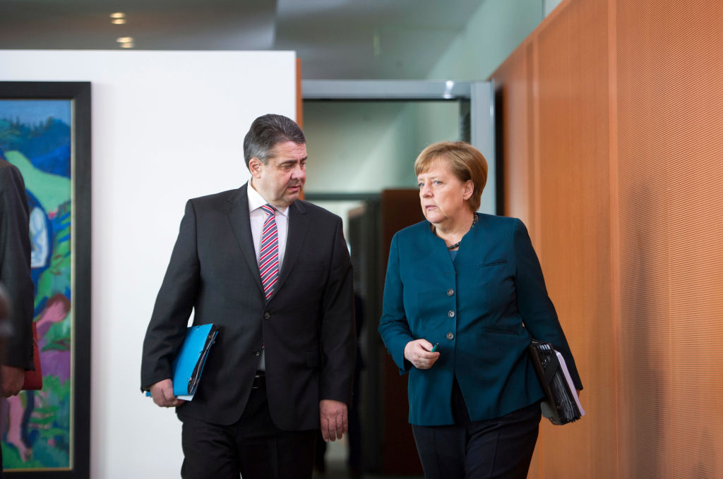 Merkel und Gabriel gratulieren Macron zu Erfolg bei Parlamentswahl