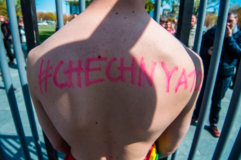Verfolgung in Tschetschenien: Deutschland stellt Einreisevisum für schwulen Tschetschenen aus