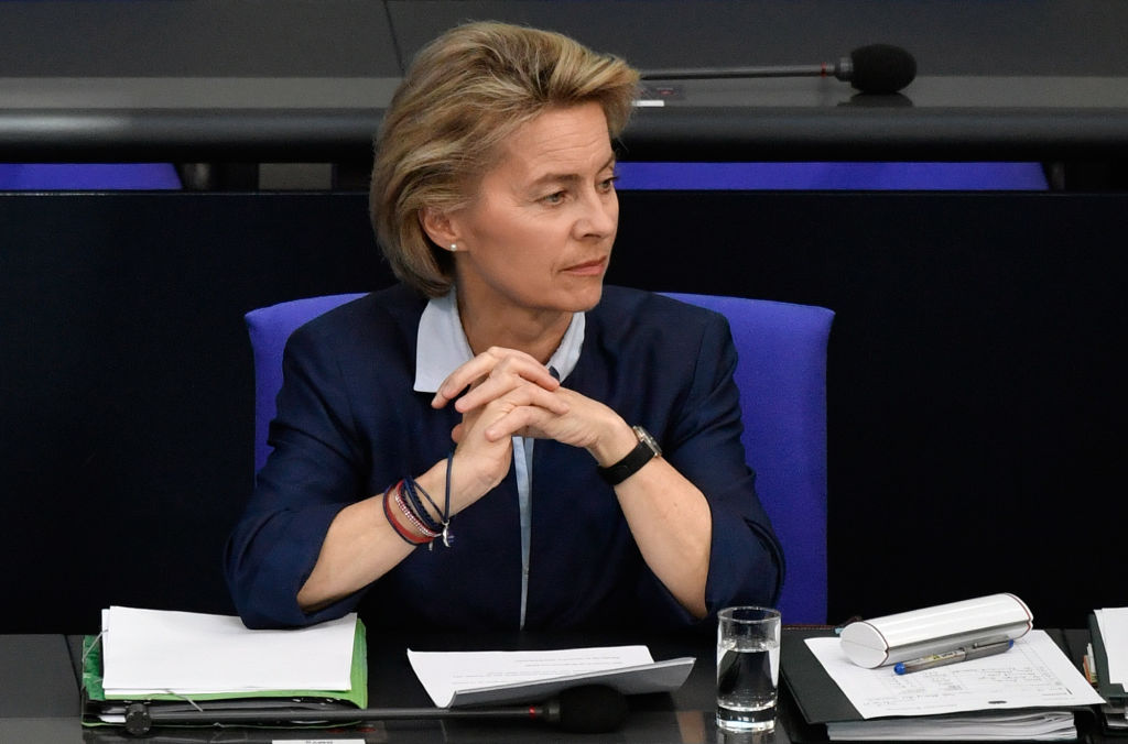 Zoff unter Politikern: Ursula von der Leyen wehrt sich gegen SPD-Kritik