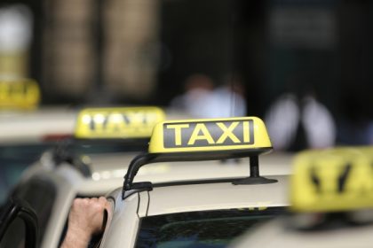 Marc Almond: “Ich singe weder in Taxis noch in Handys hinein”