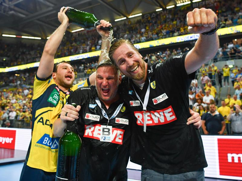 Löwen feiern Handball-Meisterschaft nach Sieg gegen Kiel