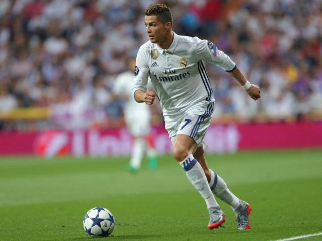 Real Madrids Cristiano Ronaldo erzielte bereits 100 Tore in der Champions League. Foto: Juan Carlos Rojas/dpa