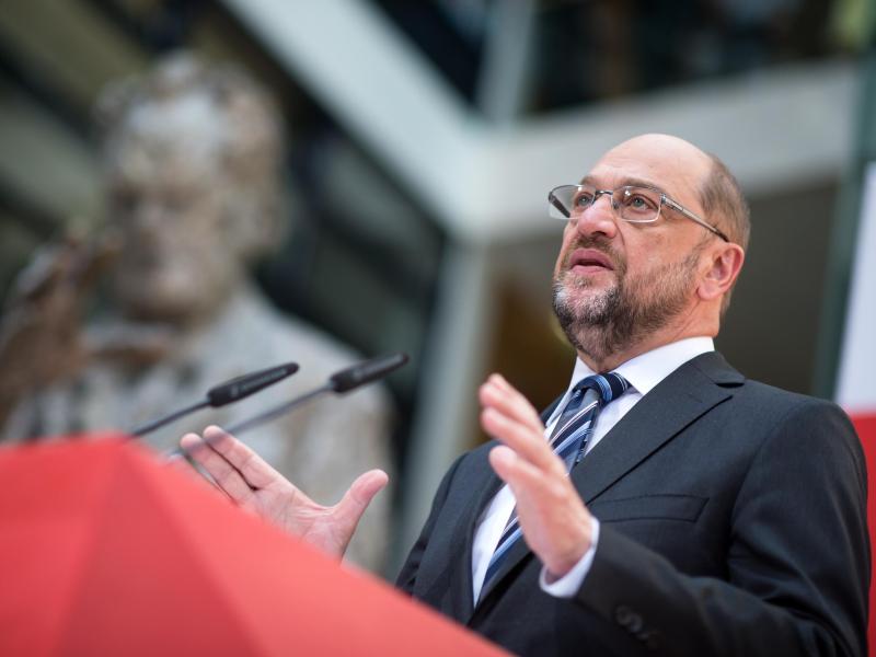 Schulz stellt Steuerkonzept vor: Reichensteuer einführen, Geringverdiener entlasten