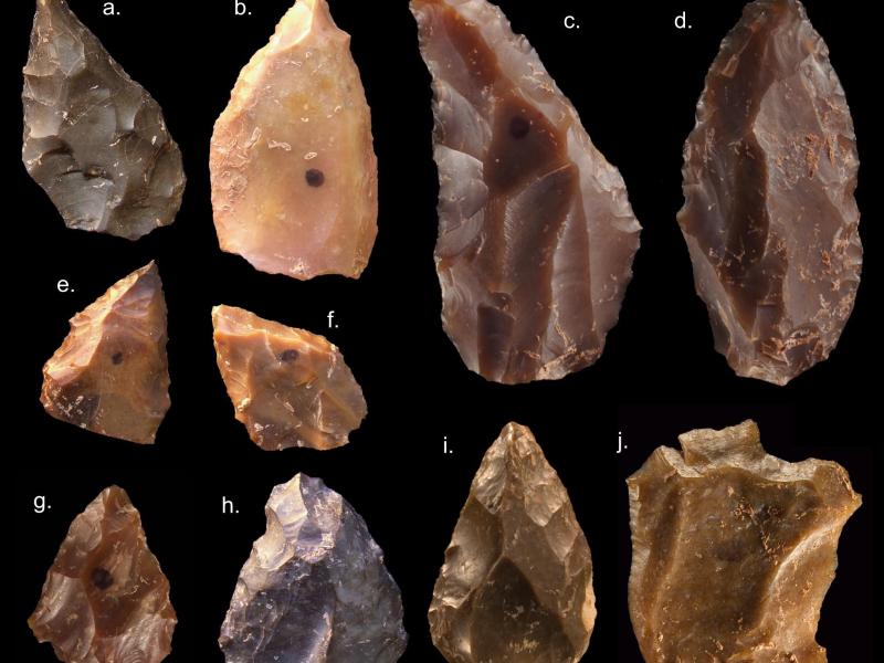 Steinwerkzeuge aus der Mittleren Steinzeit, die in Jebel Irhoud (Marokko) von einem internationalen Forscherteam gefunden wurden. Foto: Mohammed Kamal/Max Planck Institut für evolutionäre Anthropologie/dpa