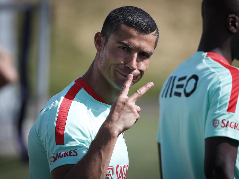 Portugals Alves über Ronaldo: «Er ist ein Idol»