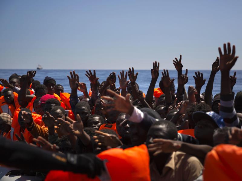 Nach illegaler Rettungsaktion: Italienische Behörden setzen Schiff von spanischen Flüchtlingsrettern fest