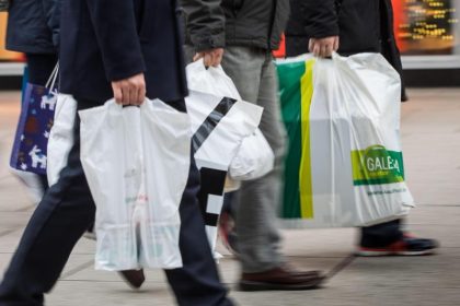 Nach Bezahlpflicht: Verbrauch von Plastiktüten 2016 um ein Drittel gefallen