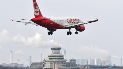 Unternehmer Wöhrl will insolvente Air Berlin übernehmen