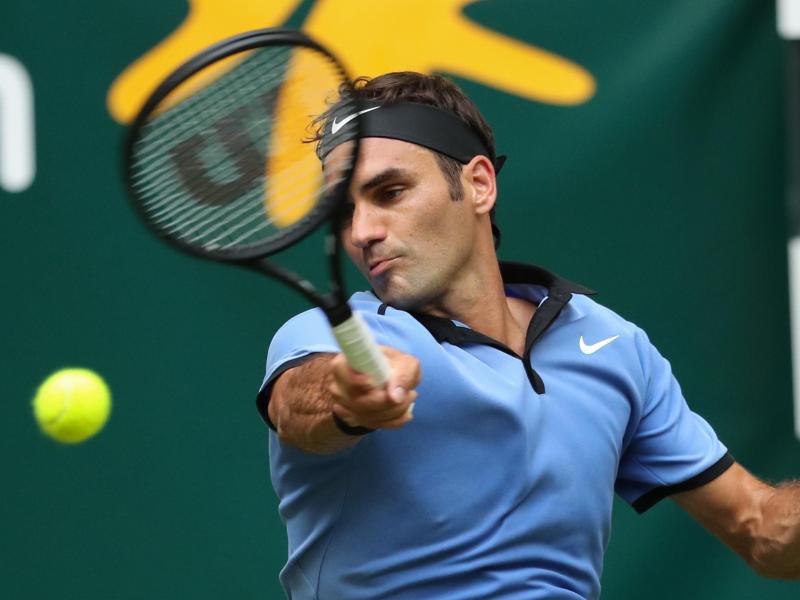 Turnier in Halle: Federer nach Jubiläumssieg froh