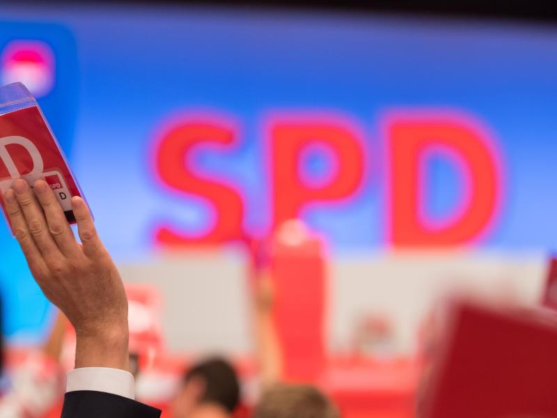 „Endpunkt einer großen Desillusionierung“: Politischer Schlagabtausch zur Bundestagswahl ist eröffnet