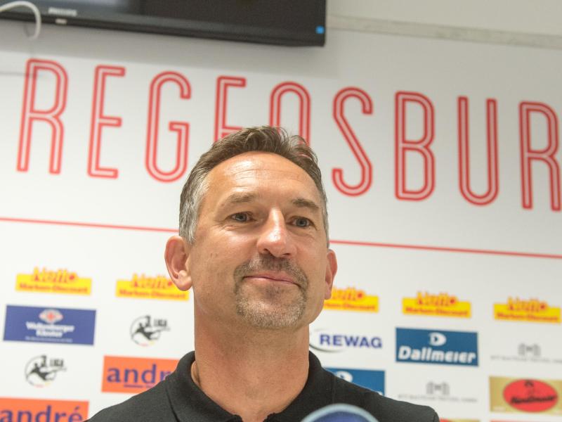 Jahn Regensburg holt Beierlorzer als neuen Coach