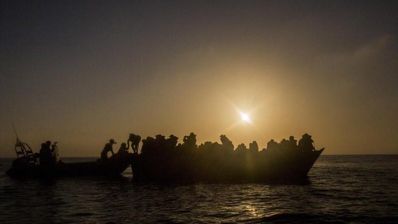 Allein am Montag 5.000 Bootsflüchtlinge aus dem Mittelmeer geholt – Italien am Limit