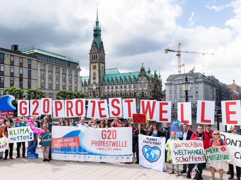 G20-Gipfel: Massiver Aufwand, wenige Erwartungen – Erste Gegendemonstrationen beginnen in Hamburg + Livestream