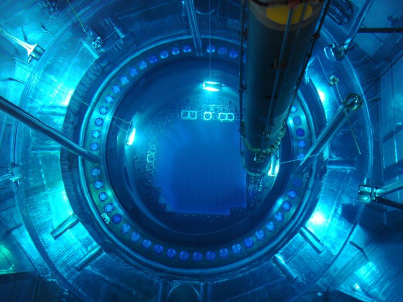 Russland weiht weltweit erstes schwimmendes Atomkraftwerk ein
