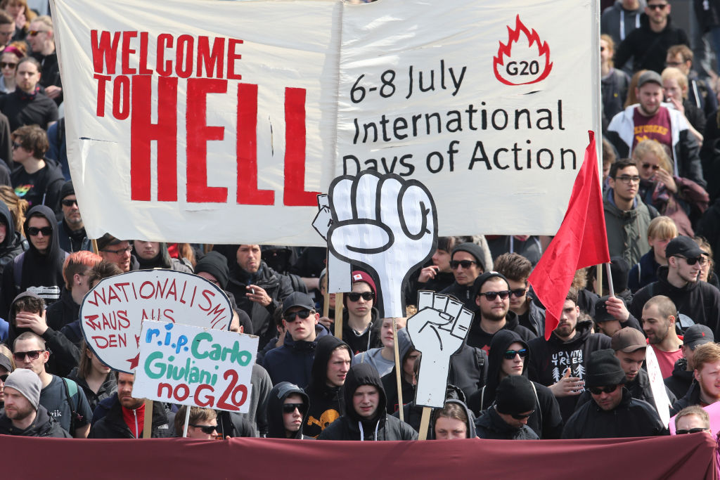 „Absurde Hetzjagd“: Hamburger Linke demonstrieren gegen Linken-Feindlichkeit nach G20
