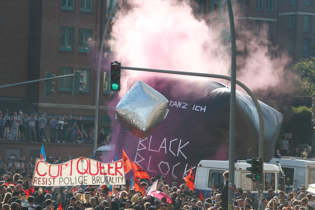 „Welcome to Hell“ – Livestream – Anti-G20-Kundgebung beendet – Räumung läuft mit Wasserwerfern