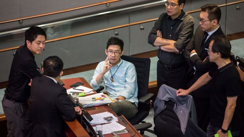 Oberstes Gericht in Hongkong schließt vier china-kritische Abgeordnete aus Parlament aus