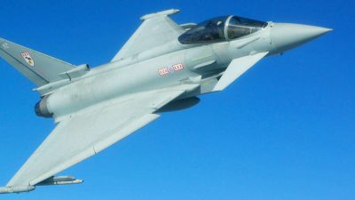 Berlin und Paris wollen zusammen europäischen Kampfjet entwickeln