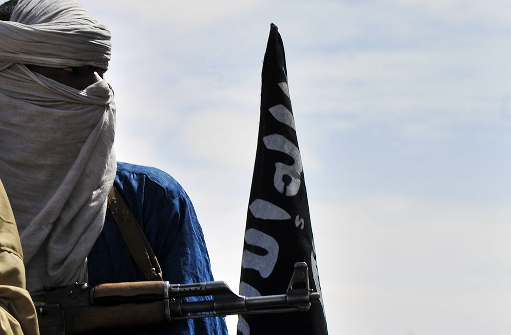 Interpol verschickt Fahndungsliste mit potenziellen IS-Attentätern – auch ein Deutscher darunter