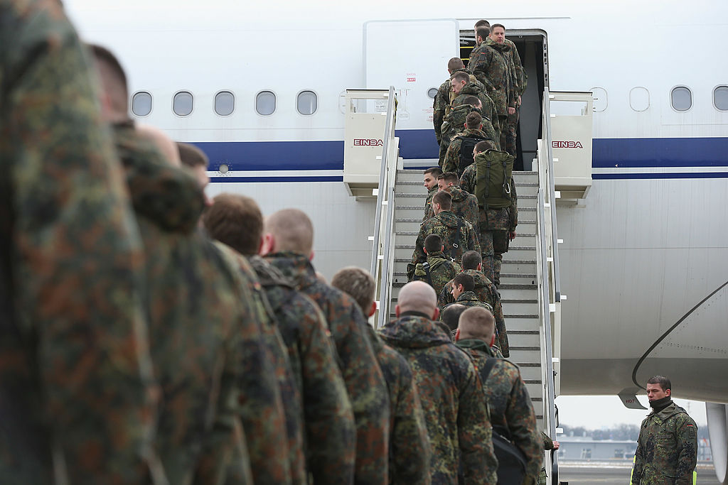 Bundeswehr will Nachwuchsproblem durch höhere Gehälter lösen