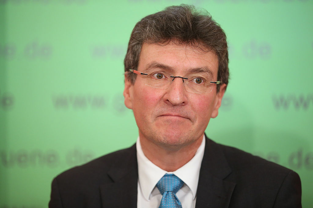 Thüringens Justizminister fährt seinen Dienstwagen zu Schrott