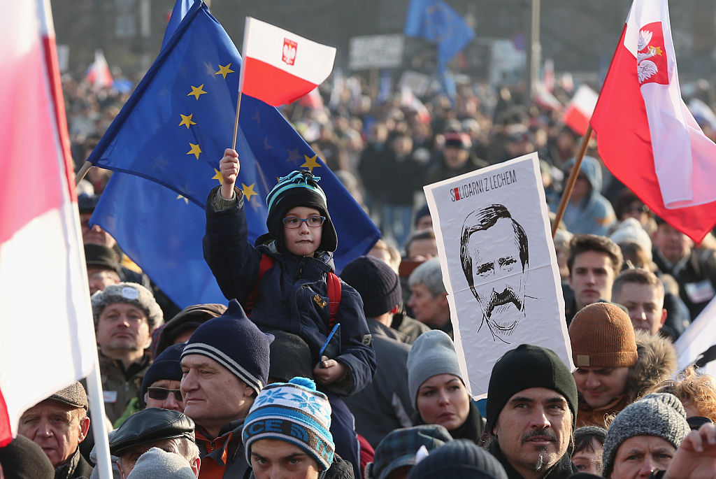 Polens Ex-Präsident Walesa: Bürger müssen „mit allen Mitteln“ für die Demokratie kämpfen
