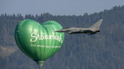 Österreich schafft Eurofighter ab – Finanzierung der Kampfjets für Steuerzahler „nicht zumutbar“