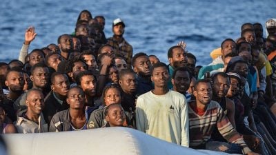 Salvini hat es „satt“: Niederländisches NGO-Schiff verstößt gegen alle Gesetze – bringt die Migranten in Euer Land