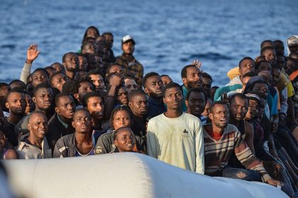 Salvini hat es „satt“: Niederländisches NGO-Schiff verstößt gegen alle Gesetze – bringt die Migranten in Euer Land