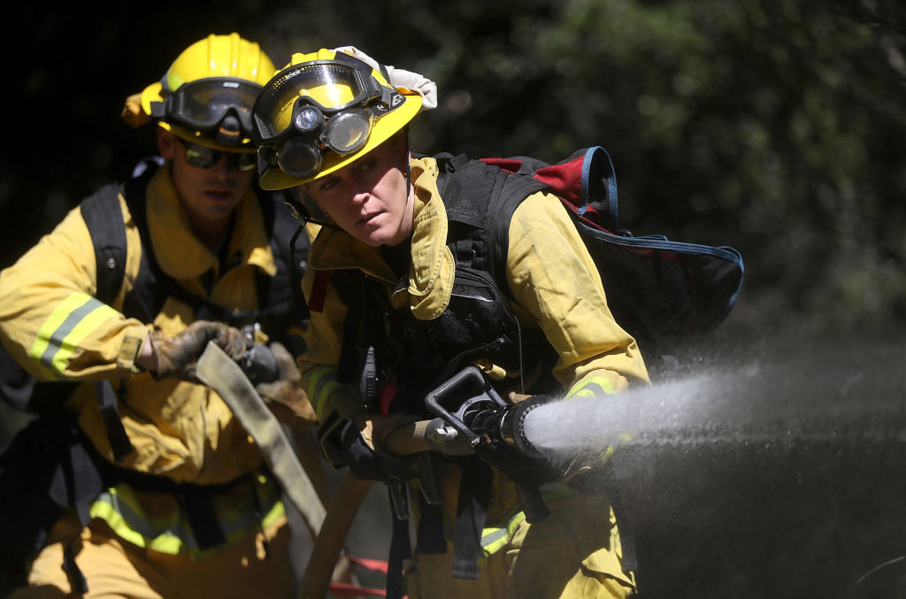 5000 Feuerwehrleute kämpfen gegen die Waldbrände in Kalifornien