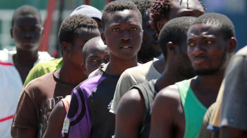 Paris und Berlin sagen Italien „entschlossene Solidarität“ in Flüchtlingskrise zu – Illegale Migration soll eingedämmt werden