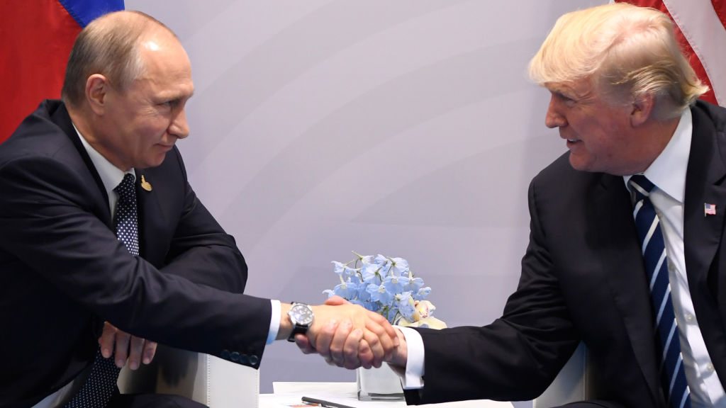 Begeisterung über Treffen zwischen Putin und Trump: „Der Handschlag, auf den die Welt wirklich gewartet hat“