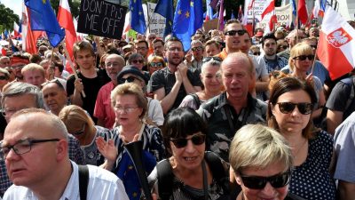 Polens Präsident bremst umstrittene Justizreform aus