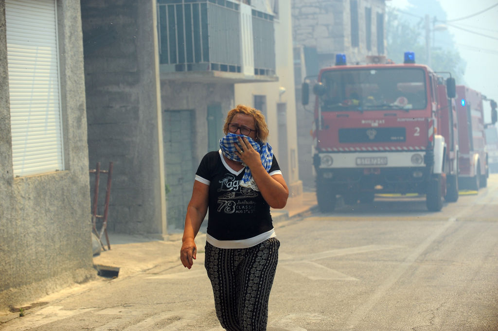 Waldbrände bedrohen kroatische Großstadt Split – Auch Montenegro und Portugal kämpfen gegen Waldbrände