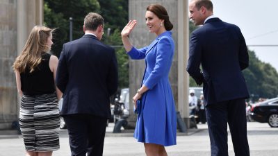 Prinz William und Ehefrau Kate zeigen sich am Brandenburger Tor