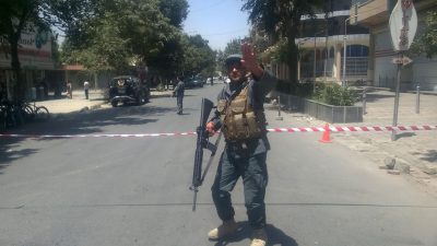 Polizei: Selbstmordattentäter sprengt sich in Kabuler Moschee in die Luft