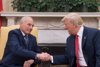 Trump erwartet “spektakulären Job” von neuem Stabschef Kelly