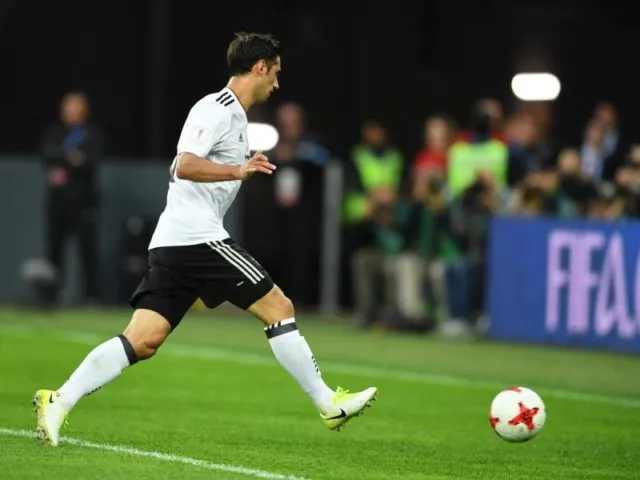 Lars Stindl erzielt nach Vorarbeit von Timo Werner das 1:0. Foto: Marius Becker/dpa