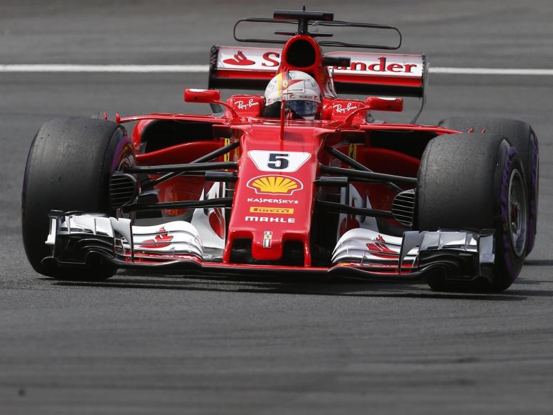 Vettel im Abschlusstraining vorn – Hamilton mit Bremsproblem