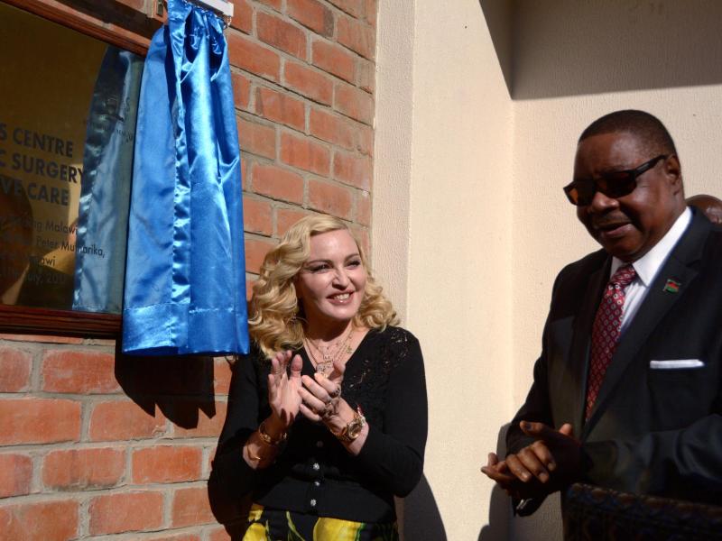 US-Sängerin Madonna eröffnet Kinderklinik in Malawi
