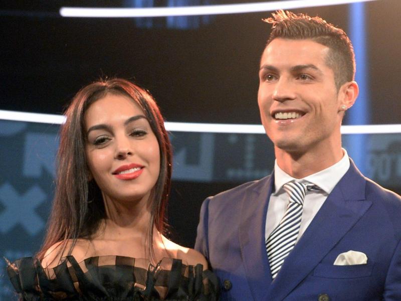Cristiano Ronaldo zum vierten Mal Vater – „Alana Martina ist gerade auf die Welt gekommen“