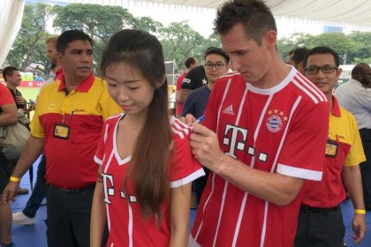 Klose vermeidet auf Bayern-Reise klare Position