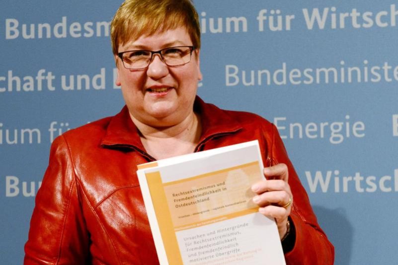 129.000 Euro für unhaltbare Studie zum Rechtsextremismus: Regierung verzichtet auf Rückerstattung